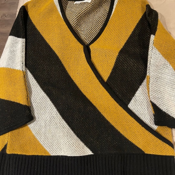 Top from Cleo - Picture 4 of 4